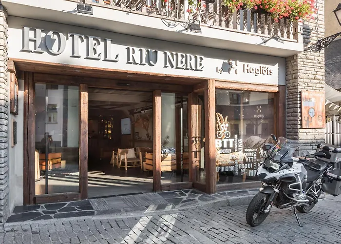 Hotel romántico: Riu Nere Mountain Hotel