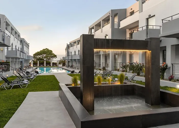 Hotel: Sunrise Village Hotel