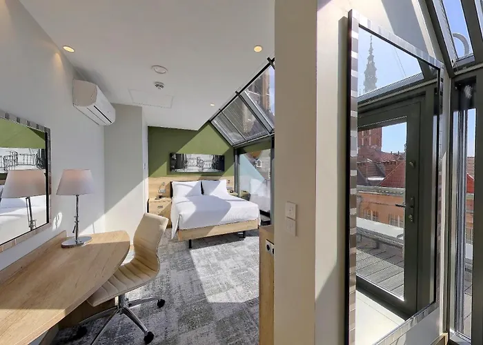 Pet Friendly hotel: Hampton By Hilton Gdansk Old Town