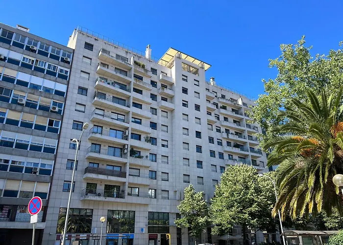 Casa de hóspedes: The Lisbon Cool Design Suites - Self Check In & Parking