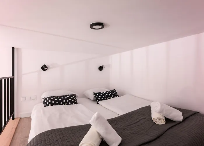Dietla 99 Apartments - Ideal Location - In The Heart Of