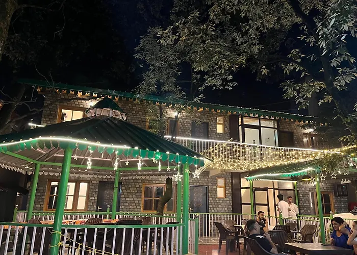 Hotel: Cedar Woods Resort By Heyan Hotels
