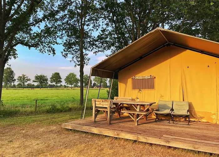 Uylkenshof safaritenten en natuurhuisjes