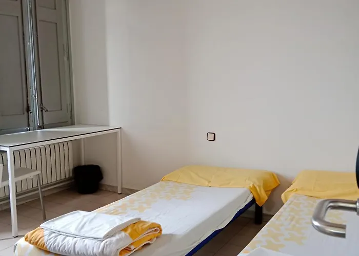 Hotel cerca del colegio: Alberg Barcelona Xanascat