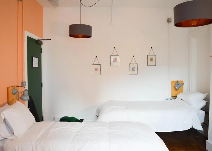 Hotel cerca del colegio: The Bristol Wing