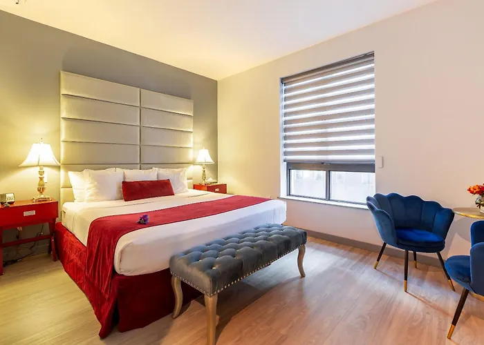Beach hotel: Hotel St. James