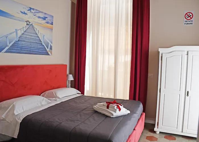 Hotel Jacuzzi: B&B Romeo Luxury Rooms