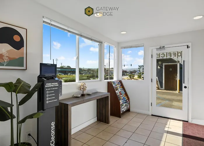 Gateway Lodge