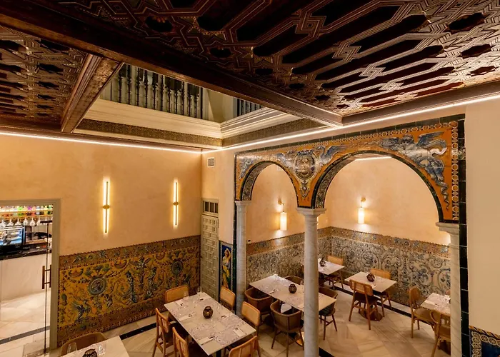 Arco De La Seda - Boutique
