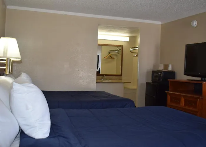 Trip to College Knights Inn Farmington Hills