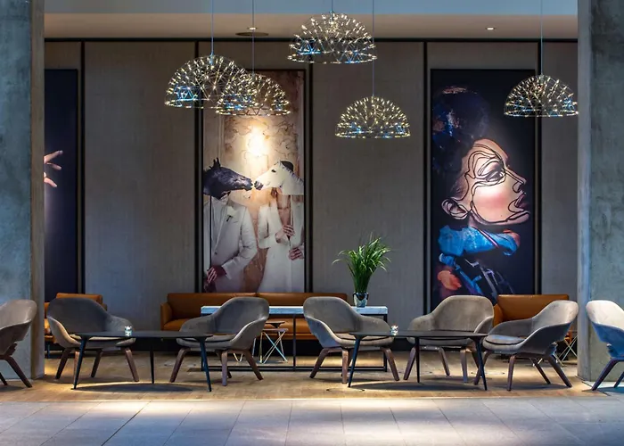 Hotel con piscina: Radisson Blu Hotel Frankfurt