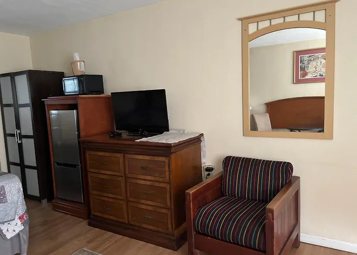 Jasmine Garden Inn -