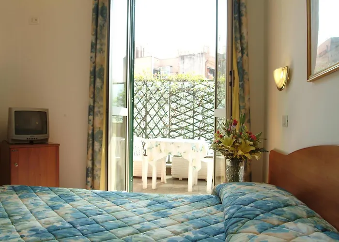 Goedkoop hotel: Hotel Tirreno