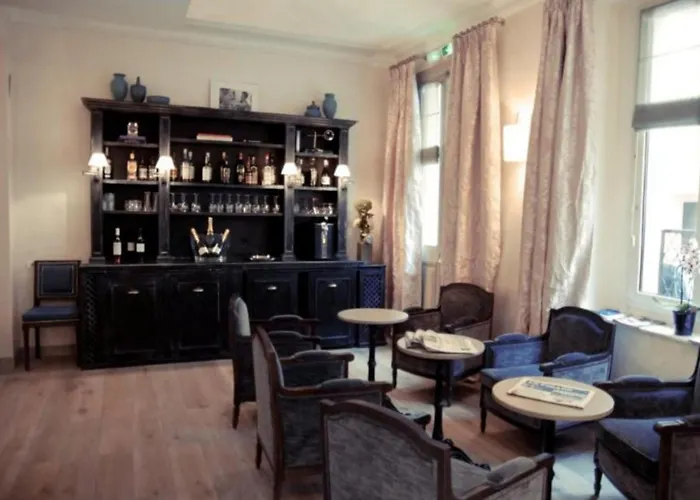 Magda Champs Elysées