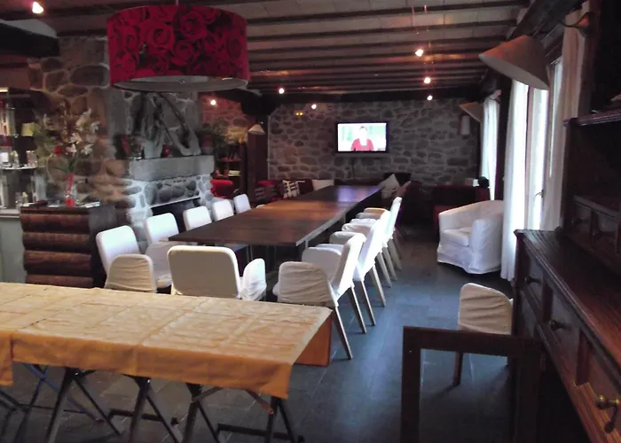 Hotel cerca del colegio: Los Espinares