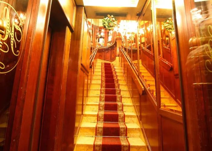 Hotel de 3 estrelas: Hotel Lux