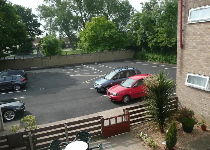 Hotel near College: Newark Hotel Peterborough