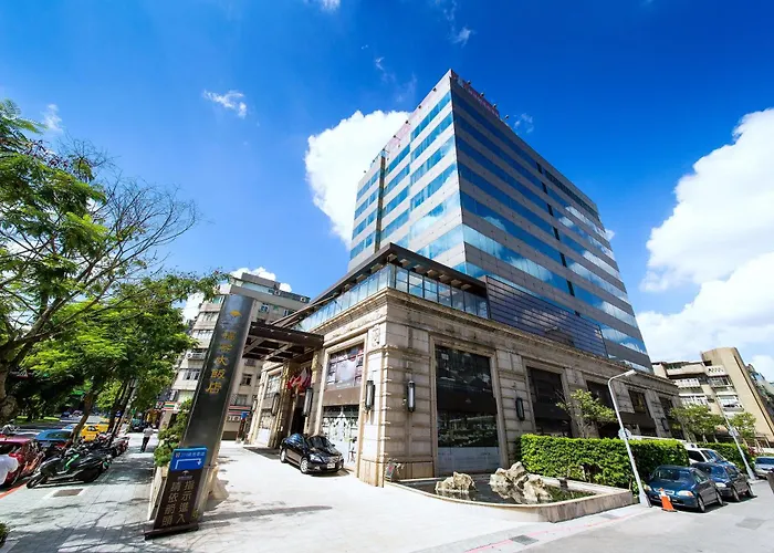Fullon Taipei, Central