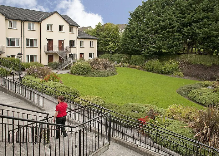 Apartment: Menlo Park Apartments