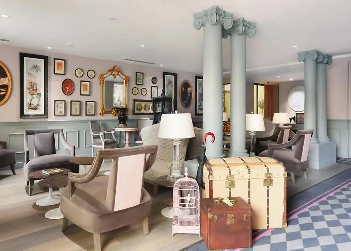 Hotel con piscina: La Maison Favart