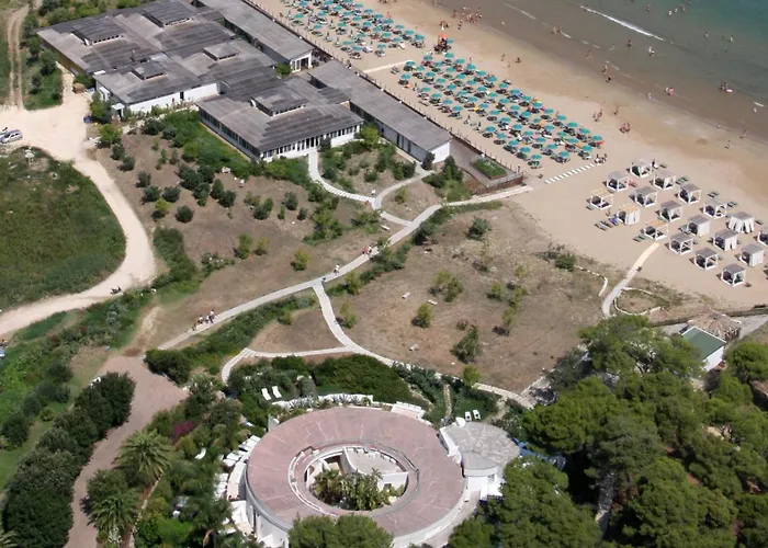 Hotel romantico: Valtur Baia del Gusmay Beach Resort