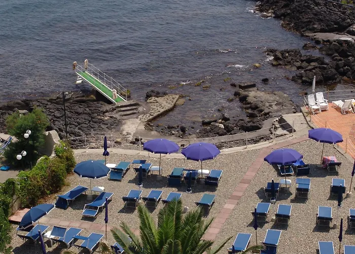 Kalos Hotel