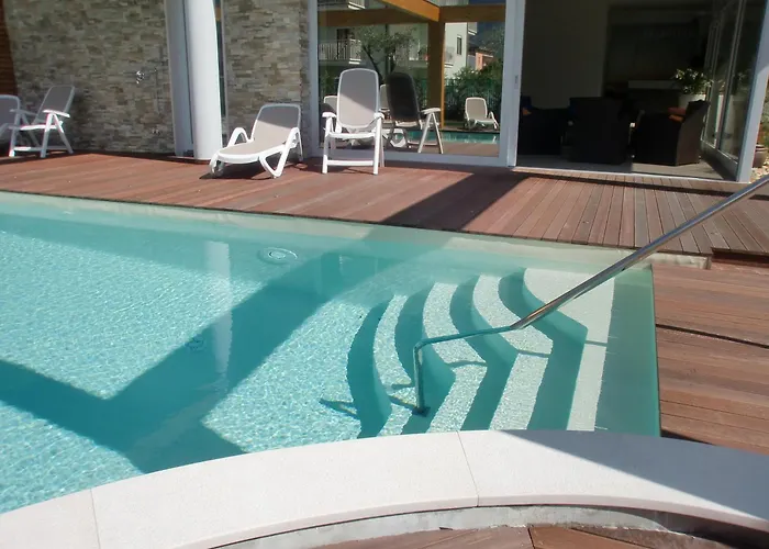 Residence Rivachiara (check-in at Hotel Riviera in Viale Rovereto, 95)