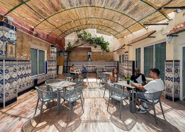 Hotel cerca del colegio: SOM Hostel Valencia