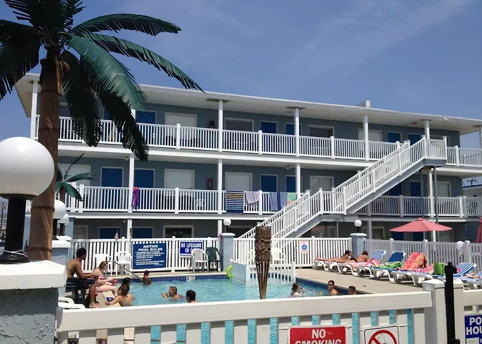 Motel: Sandy Shores Resort