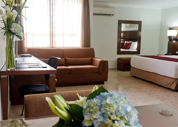 Сity center hotels Coral Suites