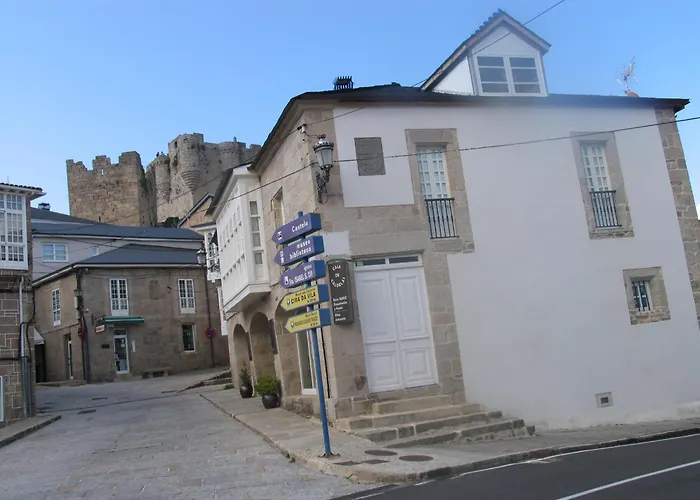 Casa De Caldelas