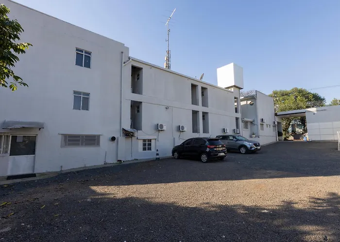 Hotel 3 estrelas: A1 Hotel