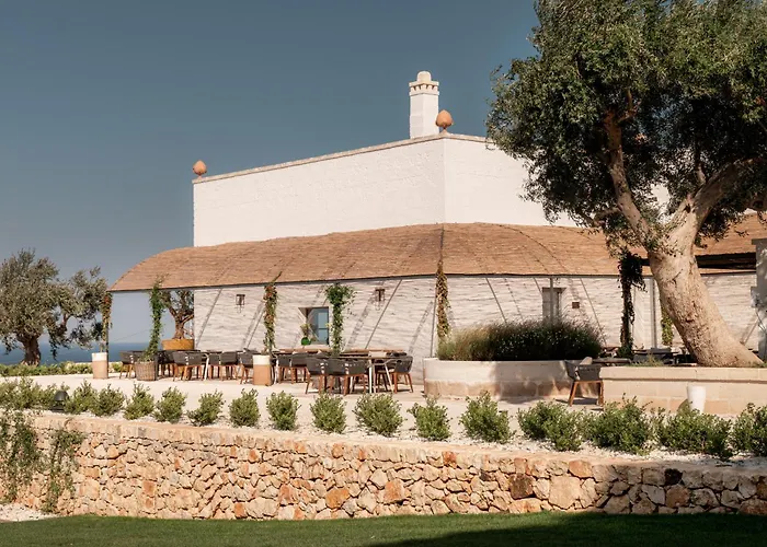 Hotel with view: Masseria Auraterrae
