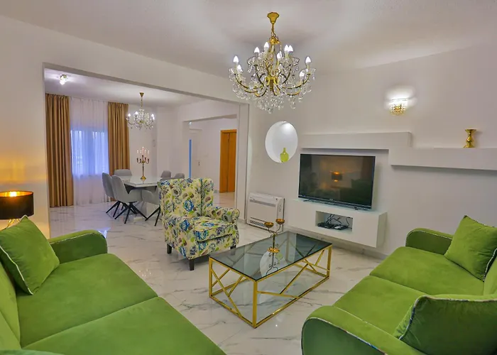 ***Green Dream***- villa in Split