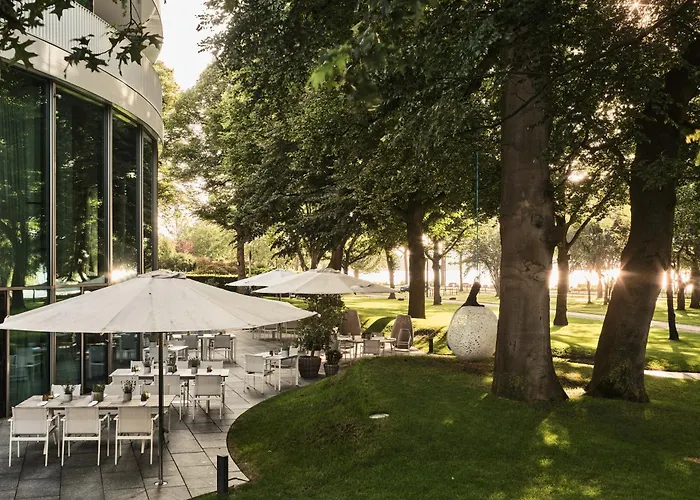 Boutique hotel only: The Fontenay Hamburg