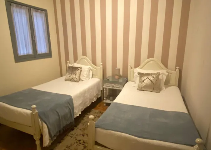 Ester Guest House Chaves