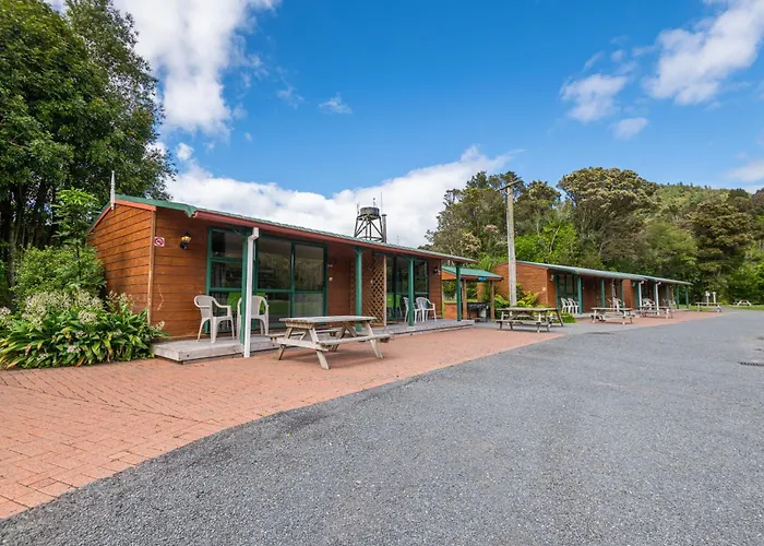 Ping pong hotels Blue Lake Top 10 Holiday Park