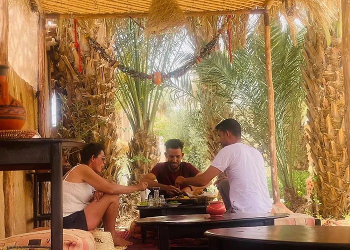 Oasis Lodge