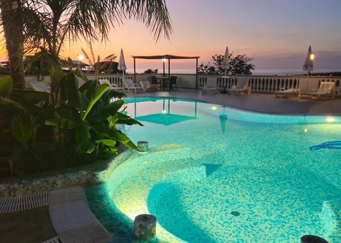 Hotel con vista: Graceland Rooms And Suites