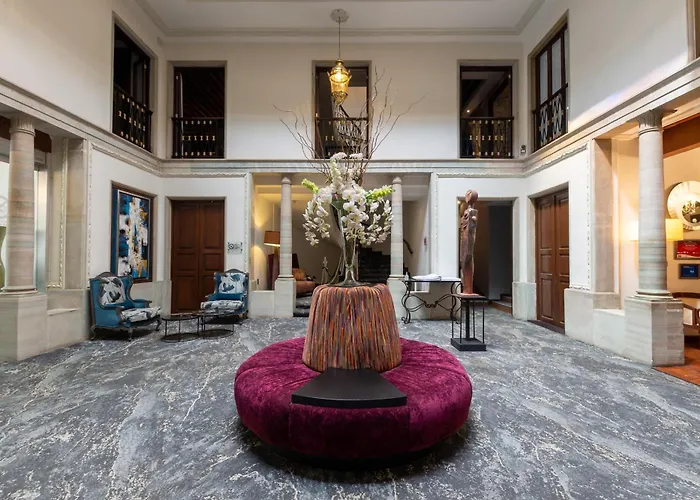 Luxury hotel only: 1850 Hotel Boutique