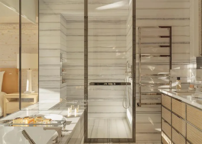 Hotel boutique Apenas: Cheval Blanc Paris & Dior Spa Cheval Blanc Paris