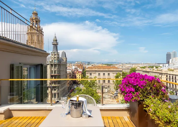 Duquesa Suites Landmark Hotel By Grup Duquessa