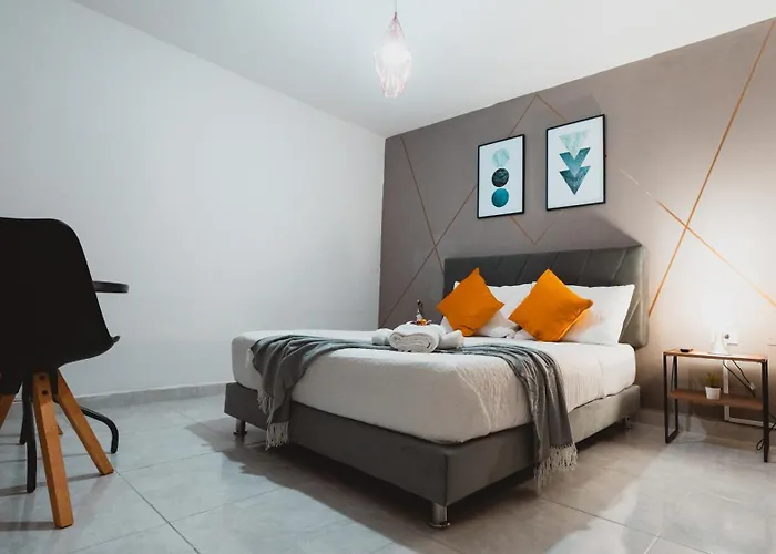 Ac - House Laureles - Self Cheking