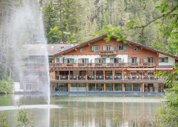 Resort: Hotel Lago della Creta