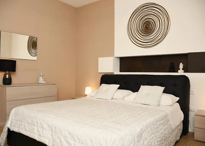 HABITAT- Apartments&Rooms