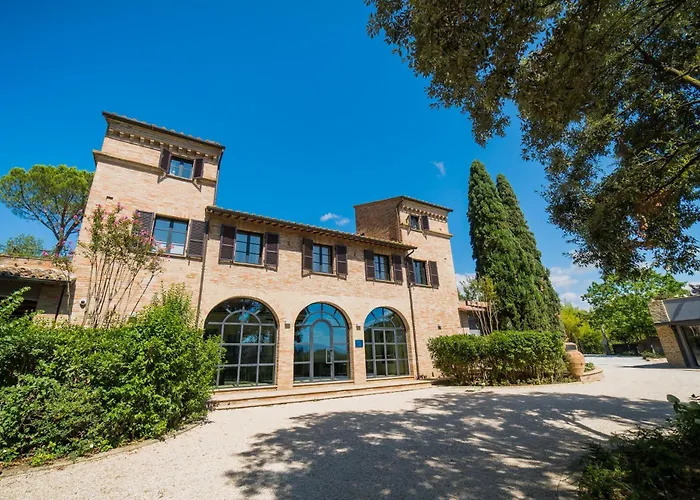 Villa con piscina: Le Cappuccinelle Suites&SPA