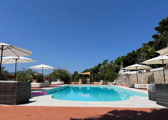 Hotel con piscina: Villa Manni