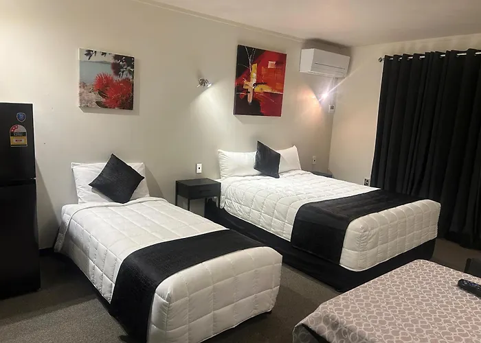 Motel: Aquarius Motor Inn