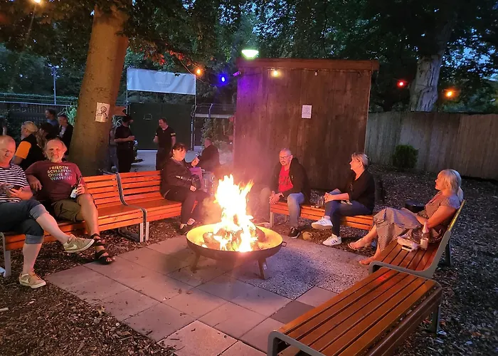 Easy Lodges