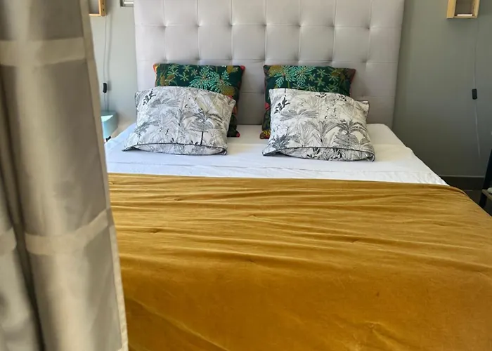 Location de vacances: La Bastide Aixoise Avec Piscine Et Jacuzzi Prive